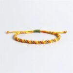 bracelet en macramé multicolore