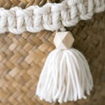 déco murale guirlande macramé pompon