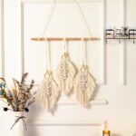 décoration murale en macramé plume