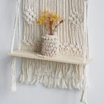 étagère en macramé décorative