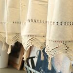 accessoire macramé pour fenêtre de cuisine